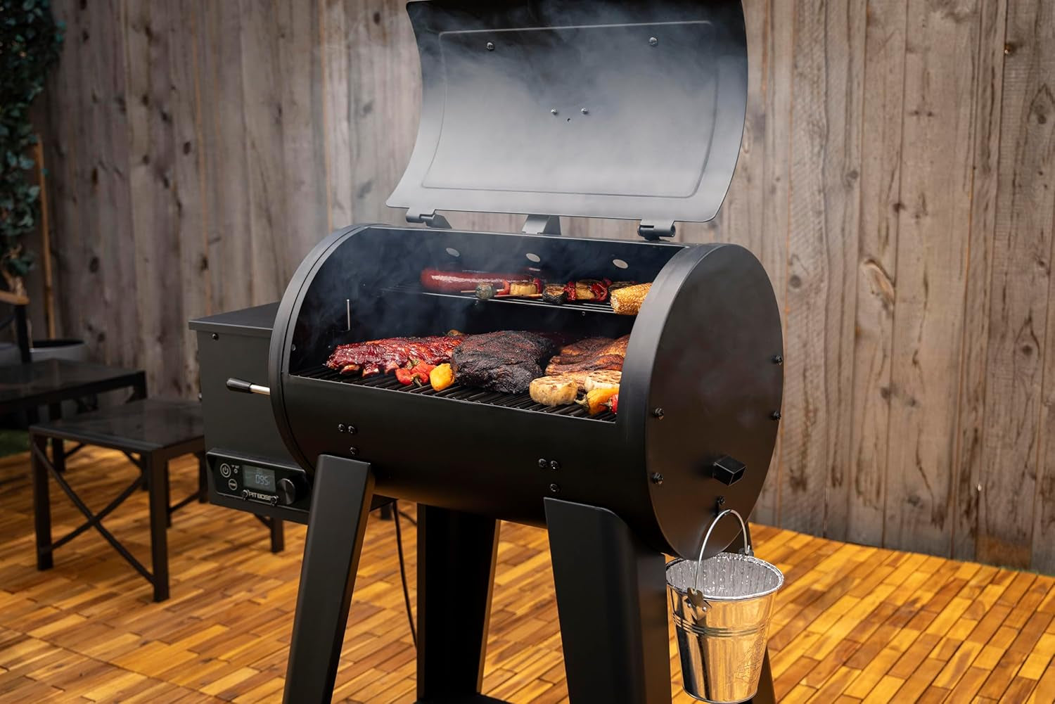 500FB2 Pellet Grill Matte Black Programmable Control