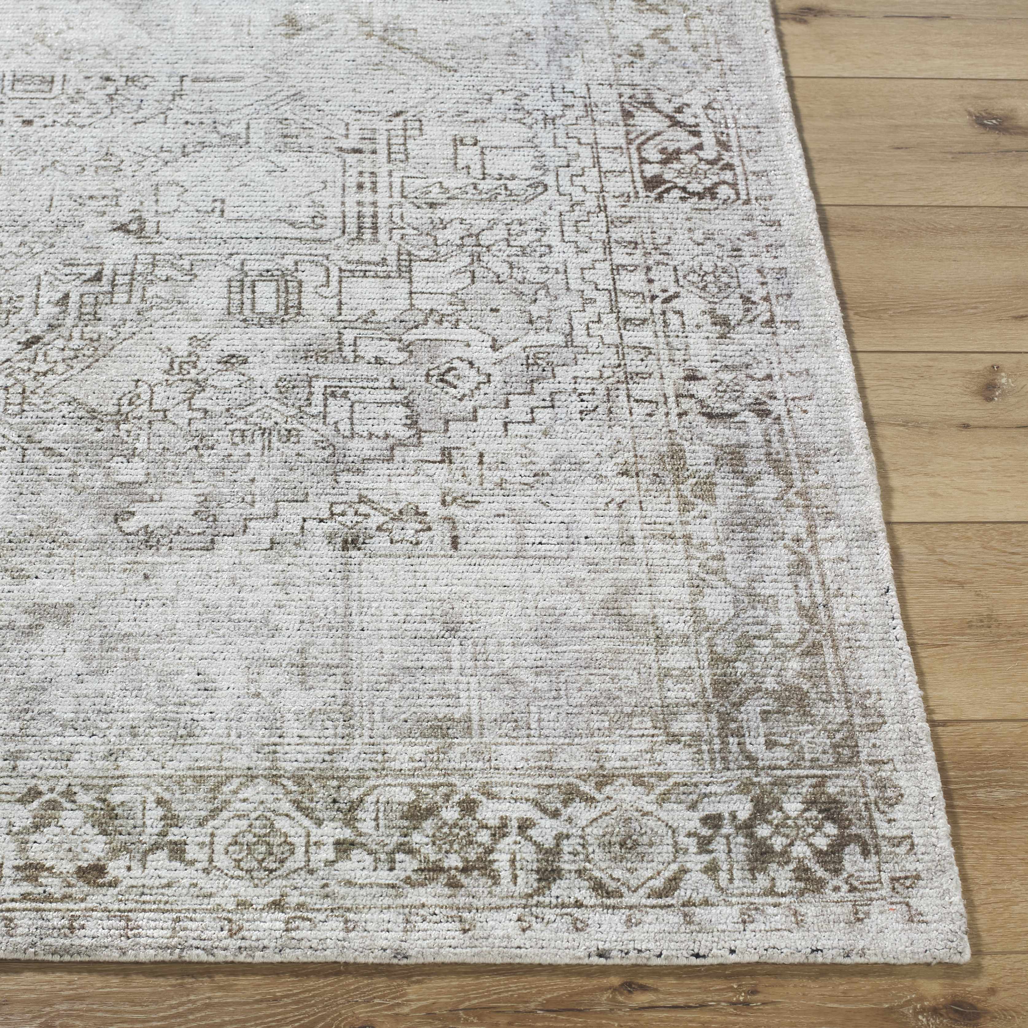 Clodia Area Rug