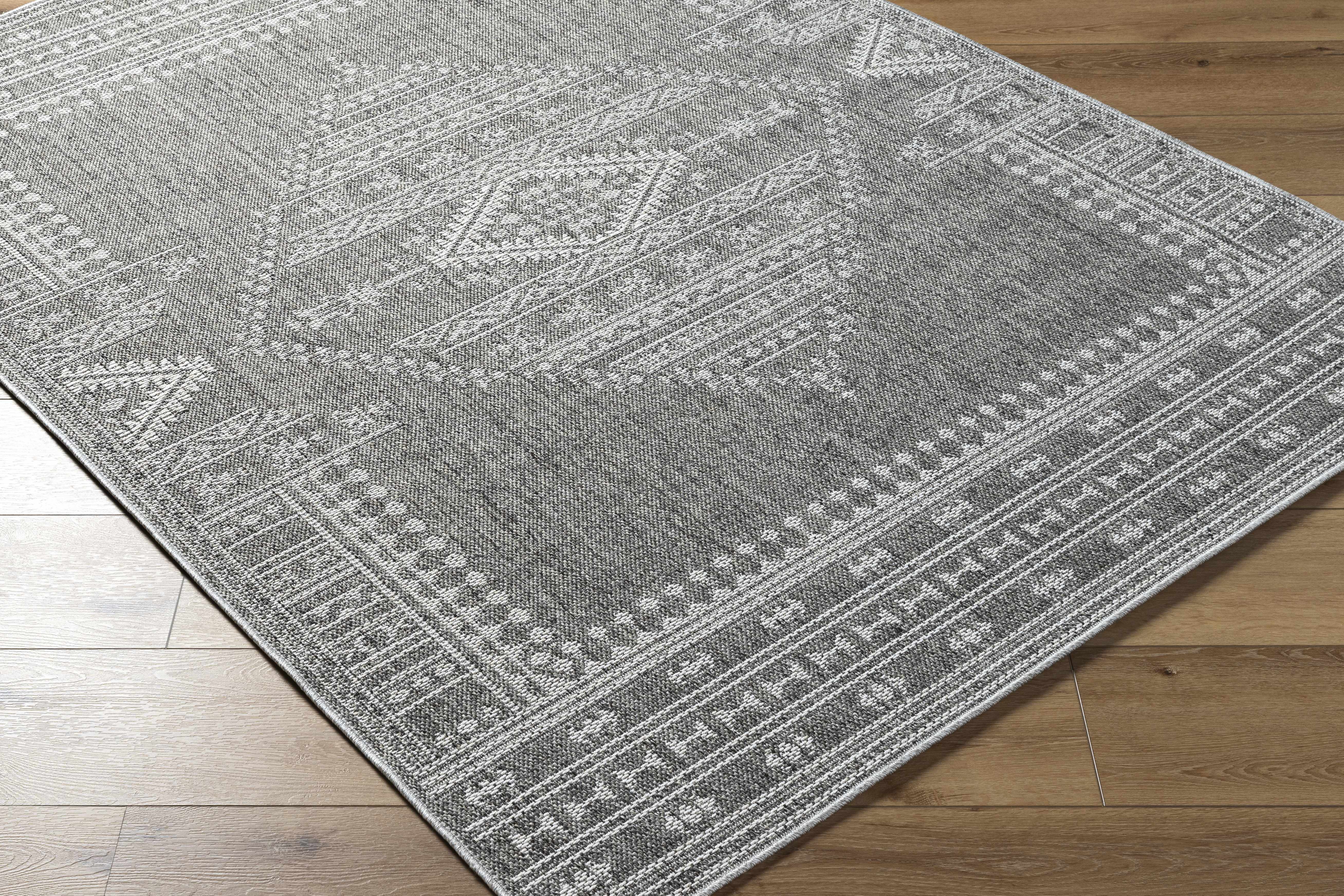 Asuman Area Rug