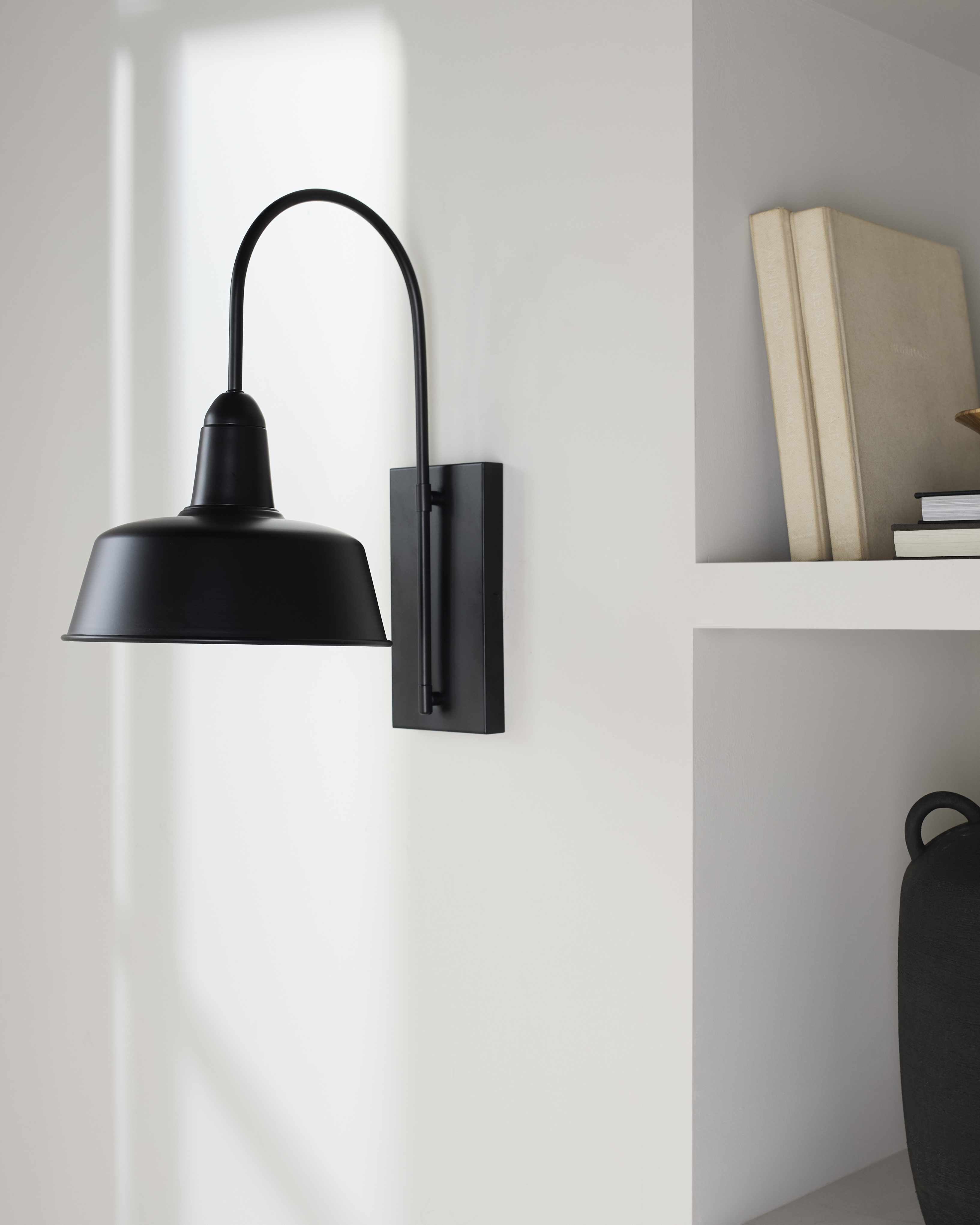 Tettenweis Wall Sconce