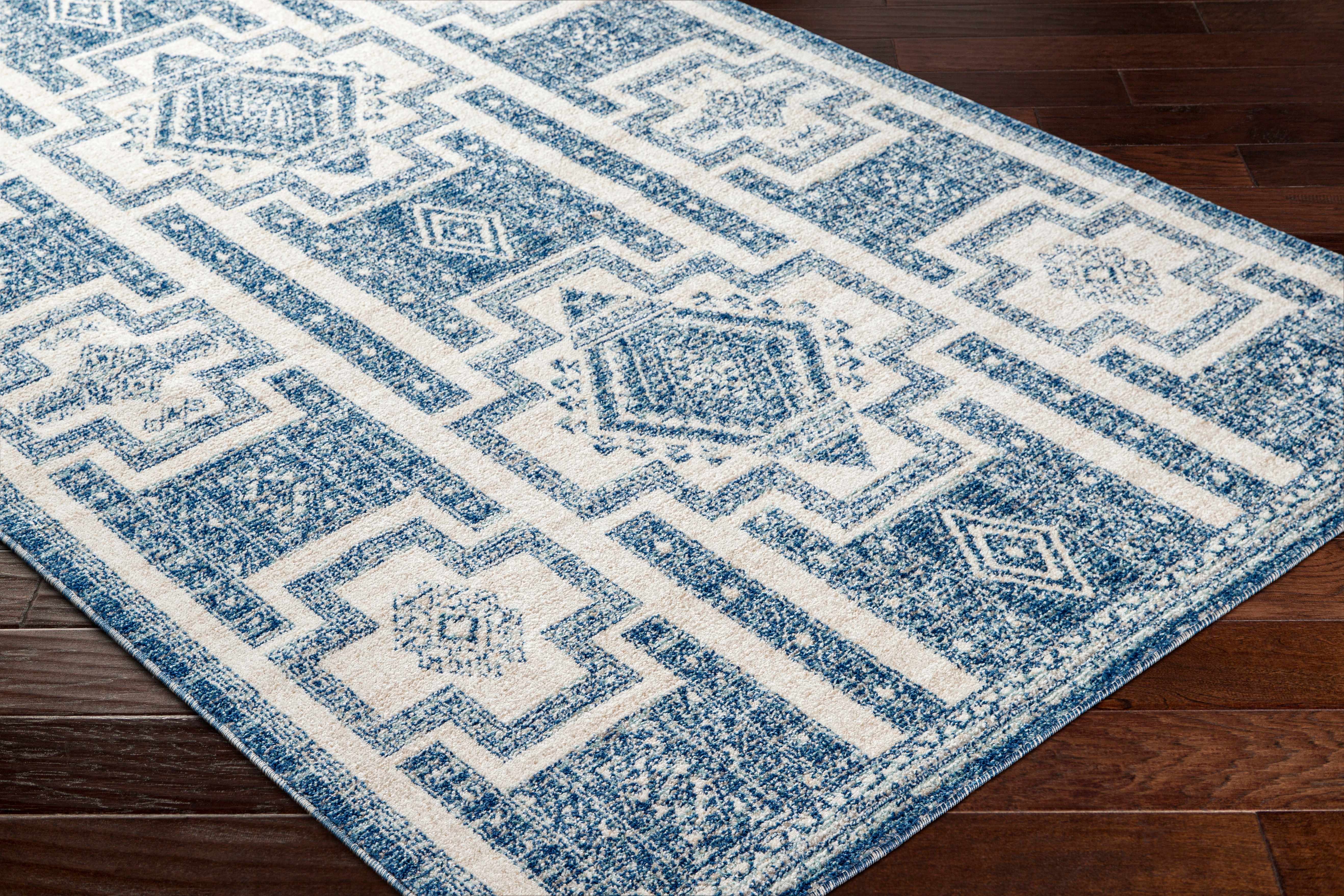 Leva Area Rug