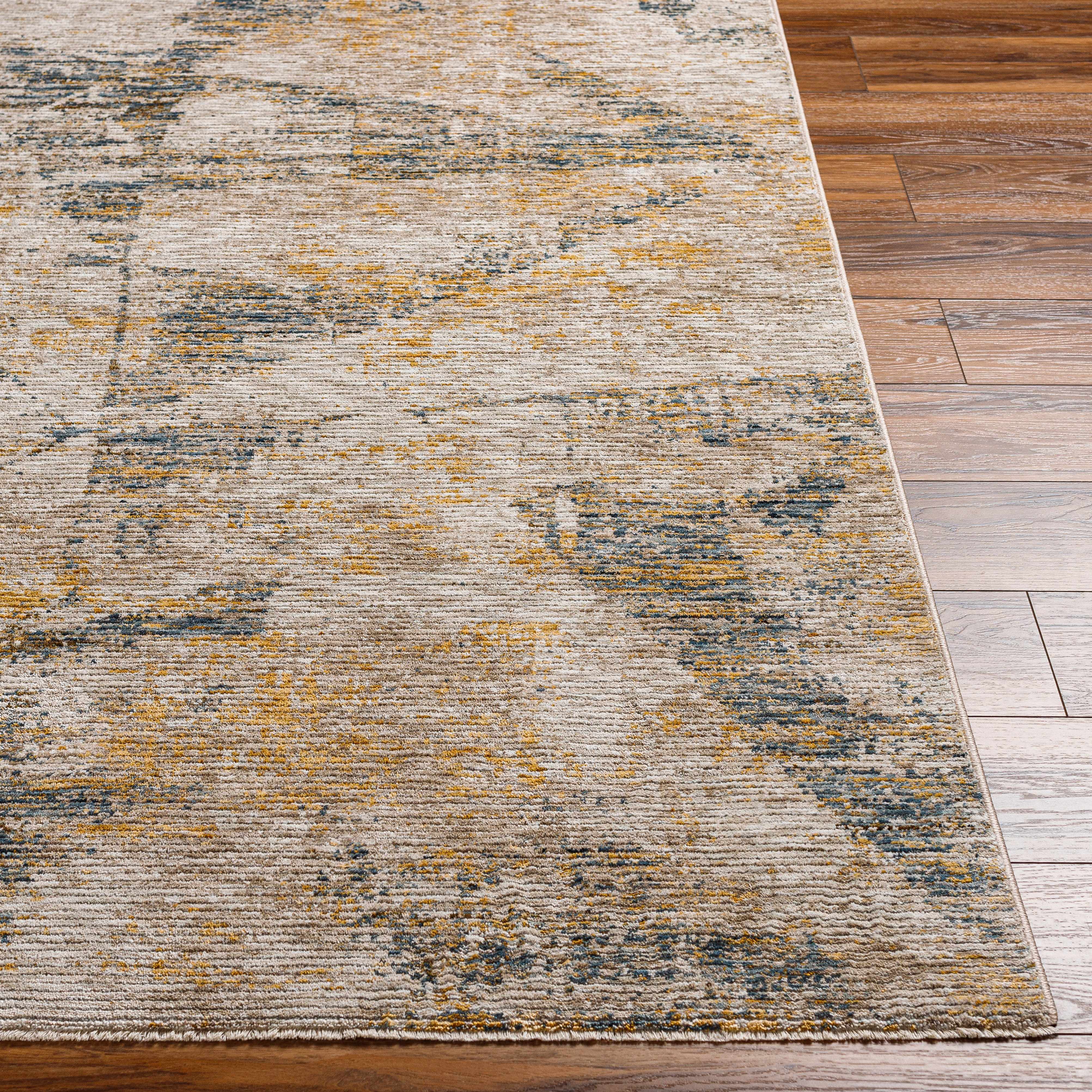 Cadao Rich Textured Traditional Rug