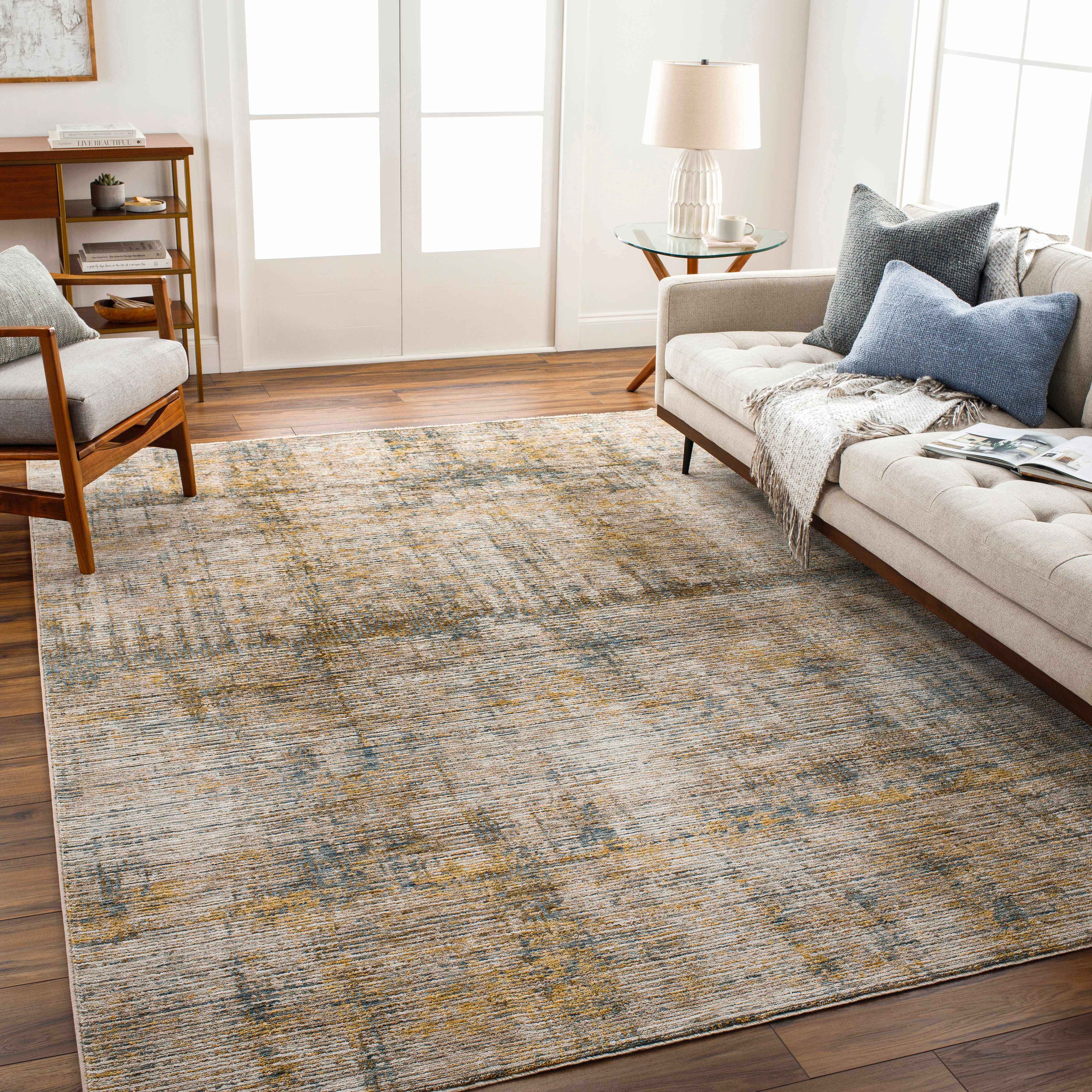 Osma Rich Textured Traditional Rug