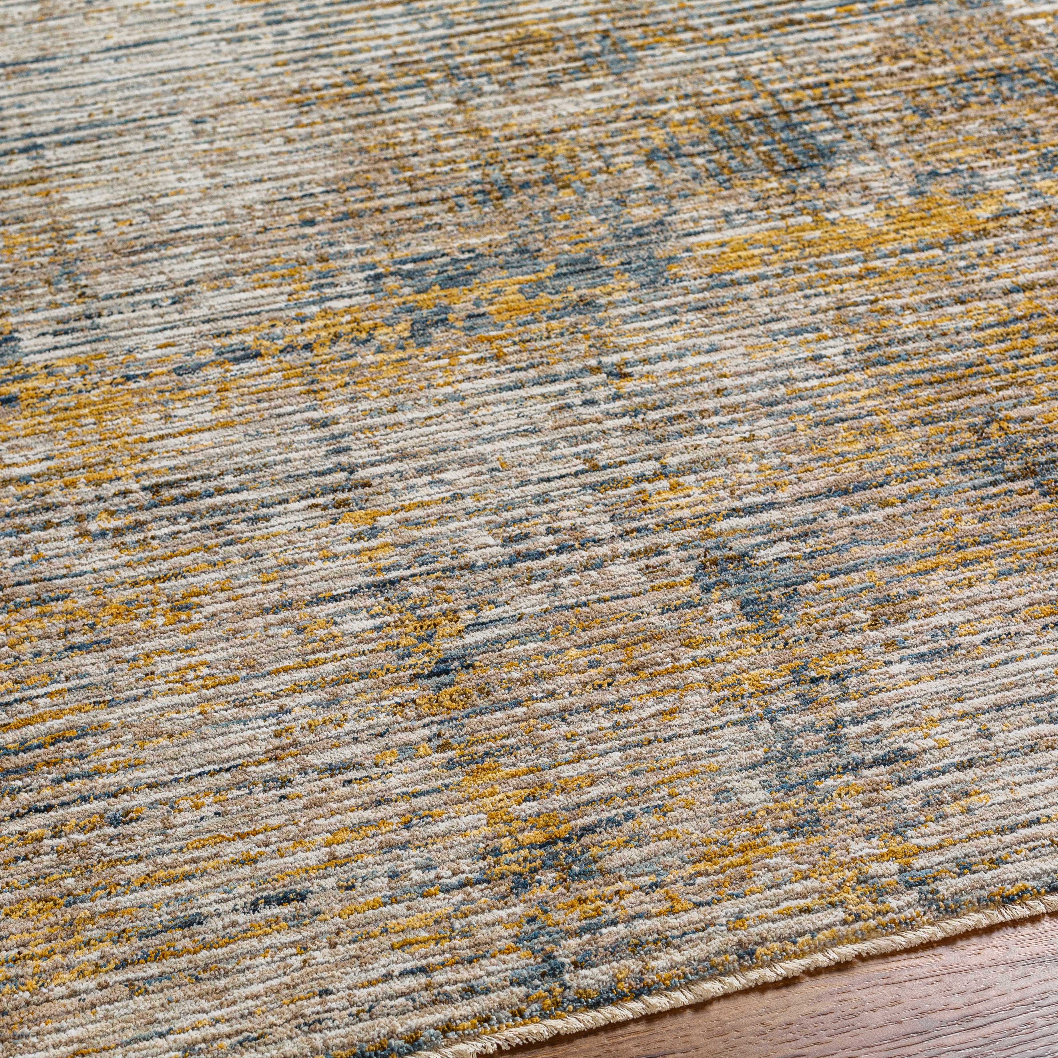 Osma Rich Textured Traditional Rug