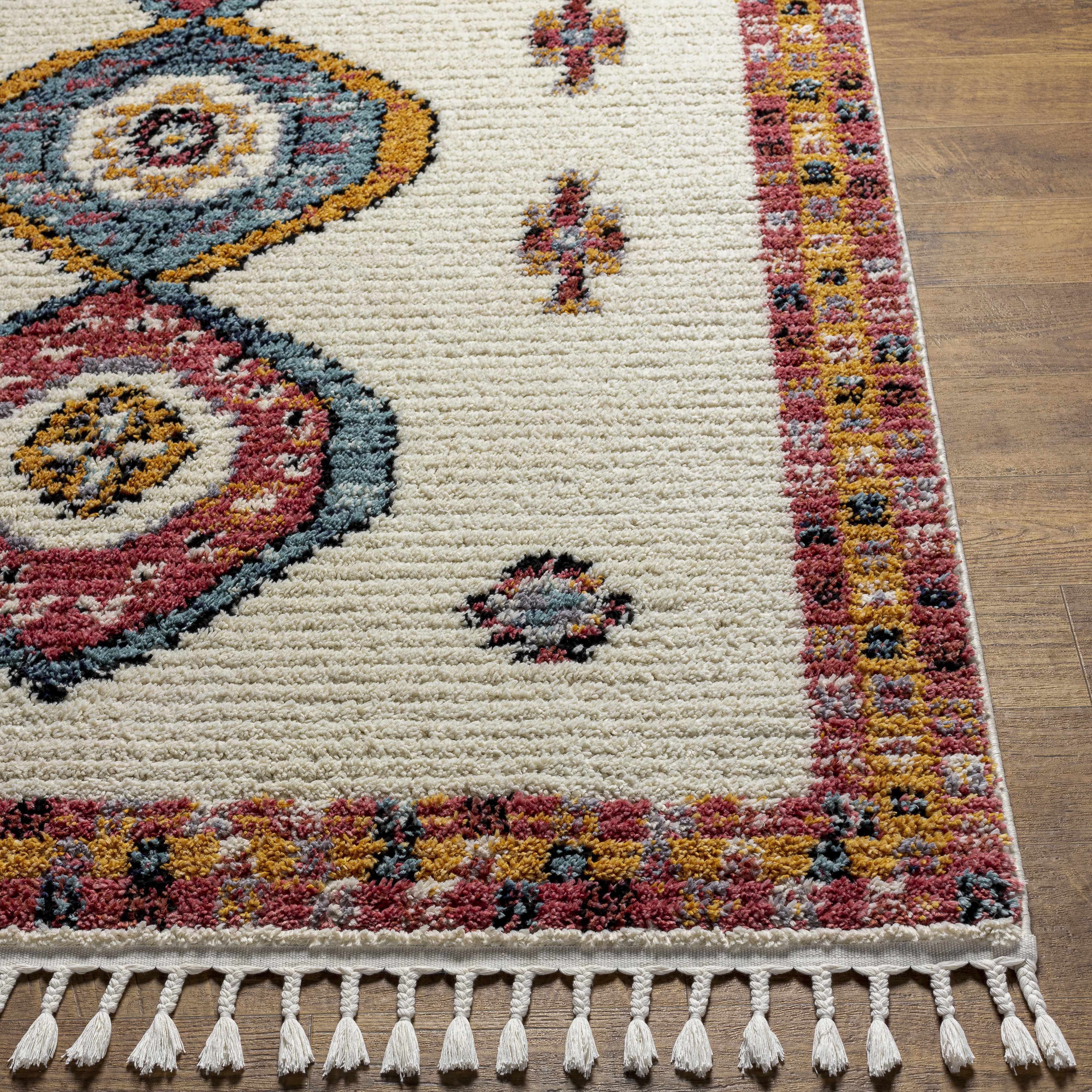 Tuyum Area Rug