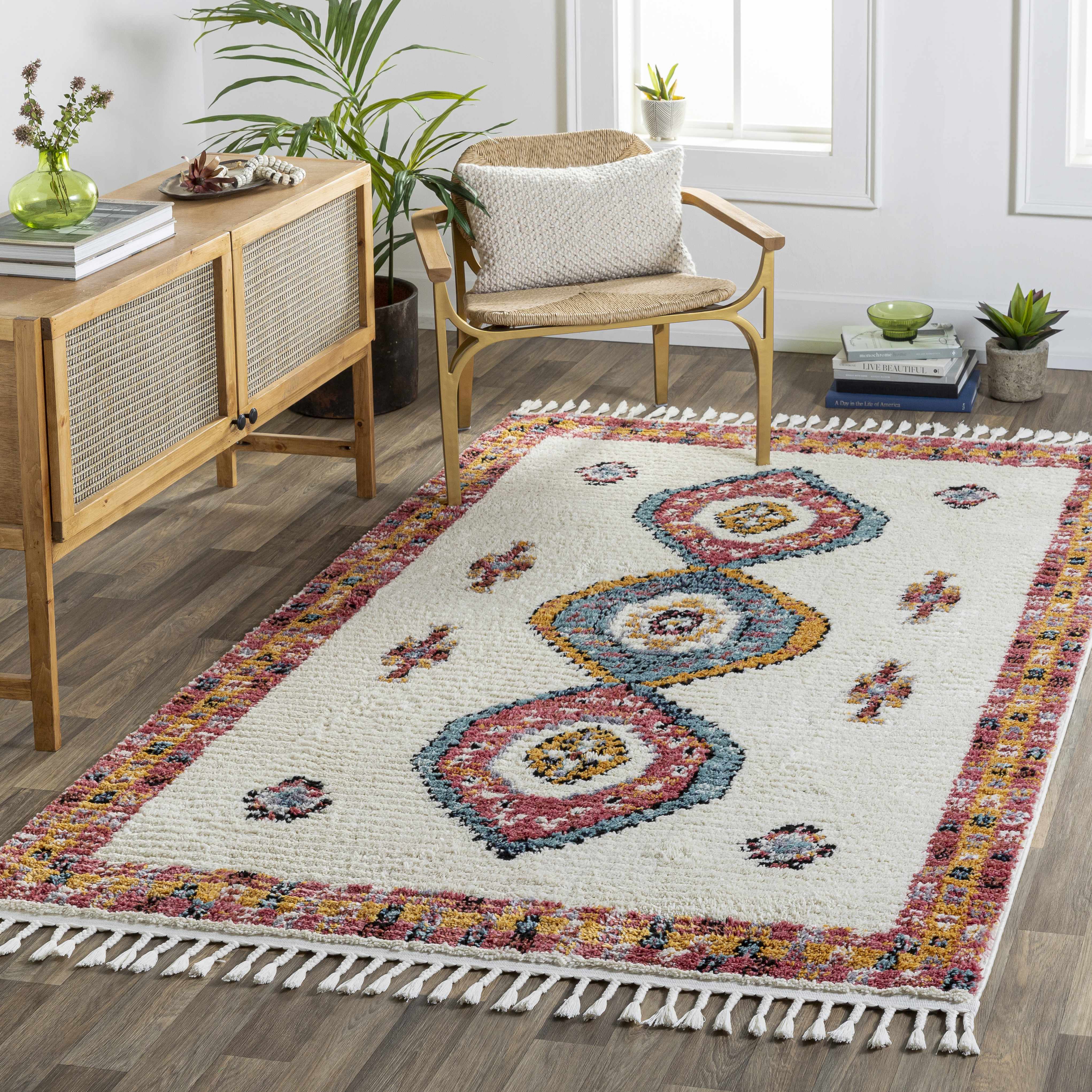 Tuyum Area Rug